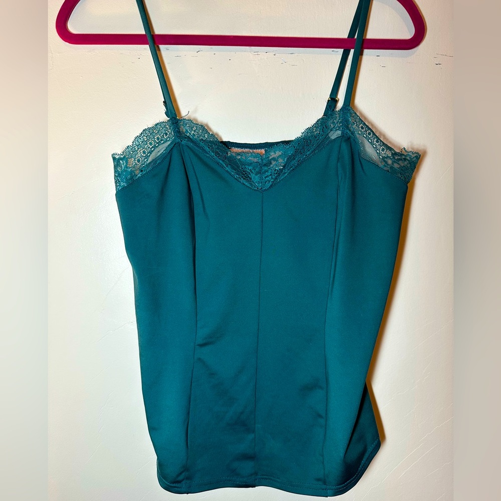 BKE boutique camisole